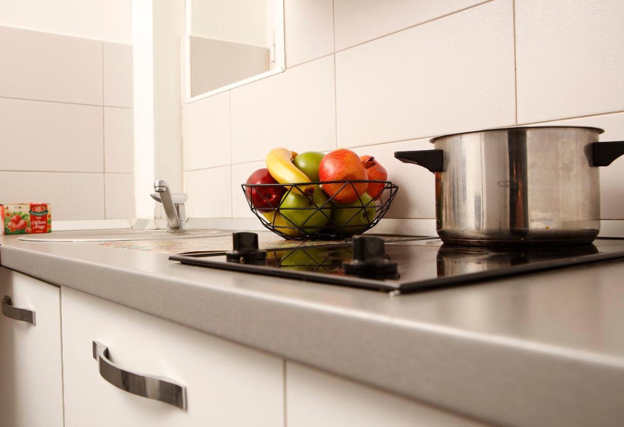 Central Apartment Very Close To Old City Bucureşti Ngoại thất bức ảnh