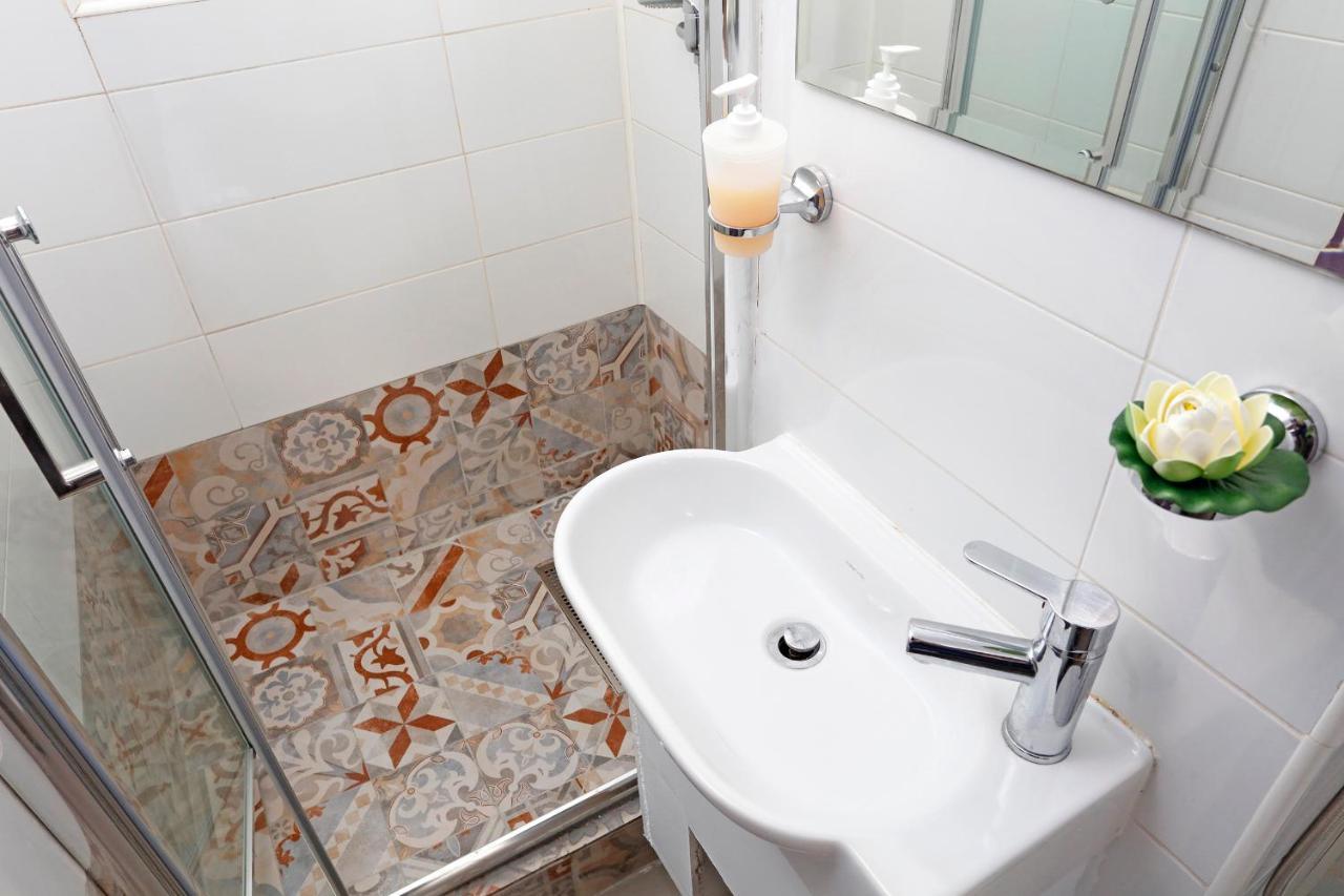 Central Apartment Very Close To Old City Bucureşti Ngoại thất bức ảnh