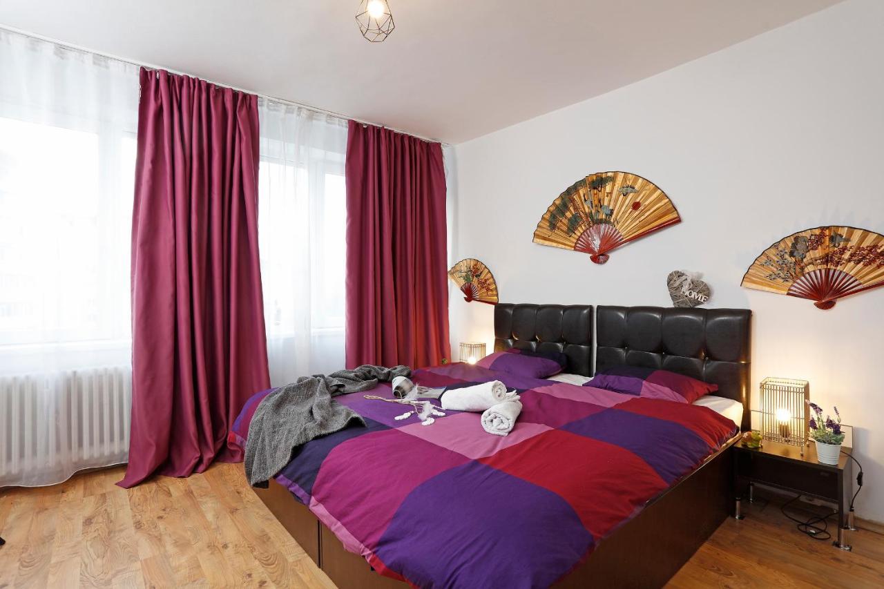 Central Apartment Very Close To Old City Bucureşti Ngoại thất bức ảnh