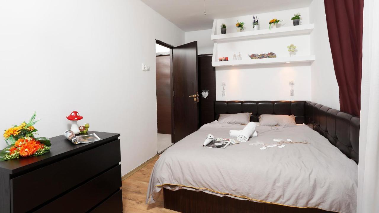 Central Apartment Very Close To Old City Bucureşti Ngoại thất bức ảnh