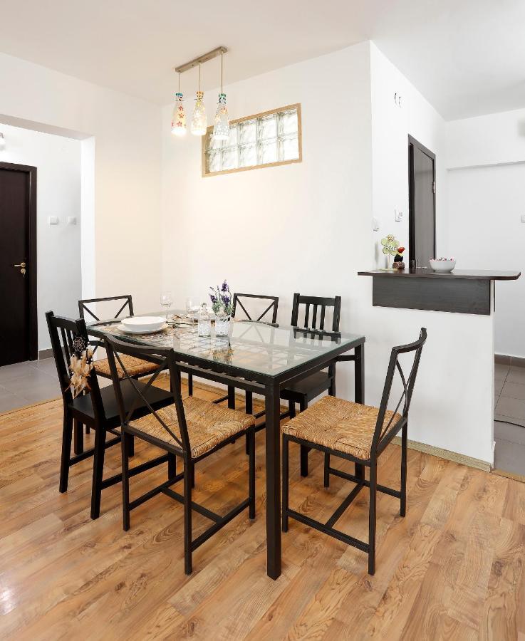 Central Apartment Very Close To Old City Bucureşti Ngoại thất bức ảnh